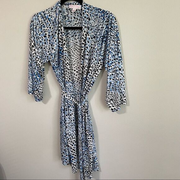 Oscar de la Renta Pink Label Jersey Silky Knit Animal Print Wrap Robe - Picture 6 of 11